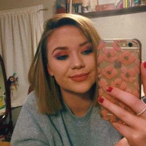 Meet your Posher, Hannah